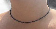 Charger l&#39;image dans la galerie, Collier en SPINELLE NOIRE
