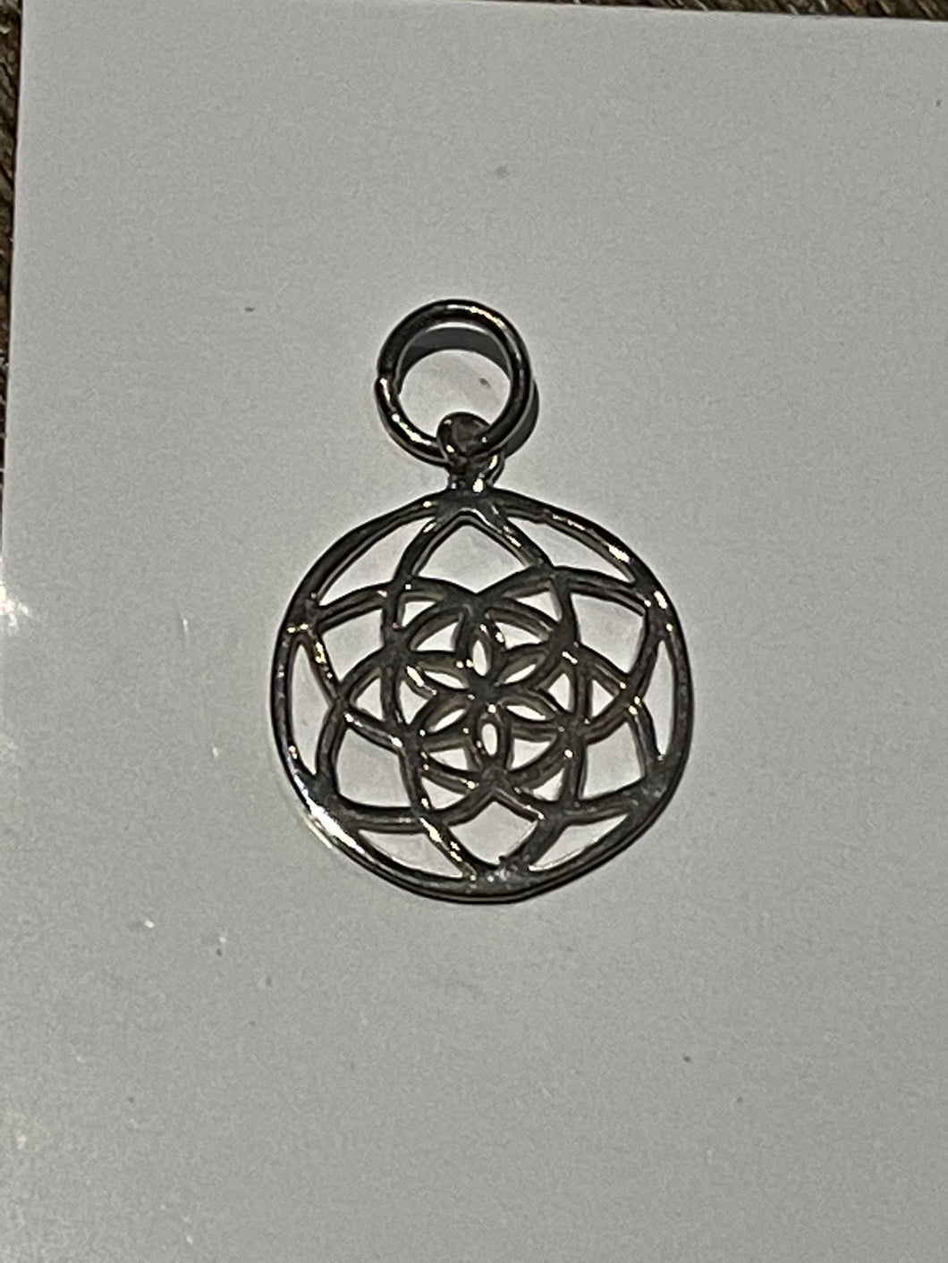 Pendentif en argent « fertilité »