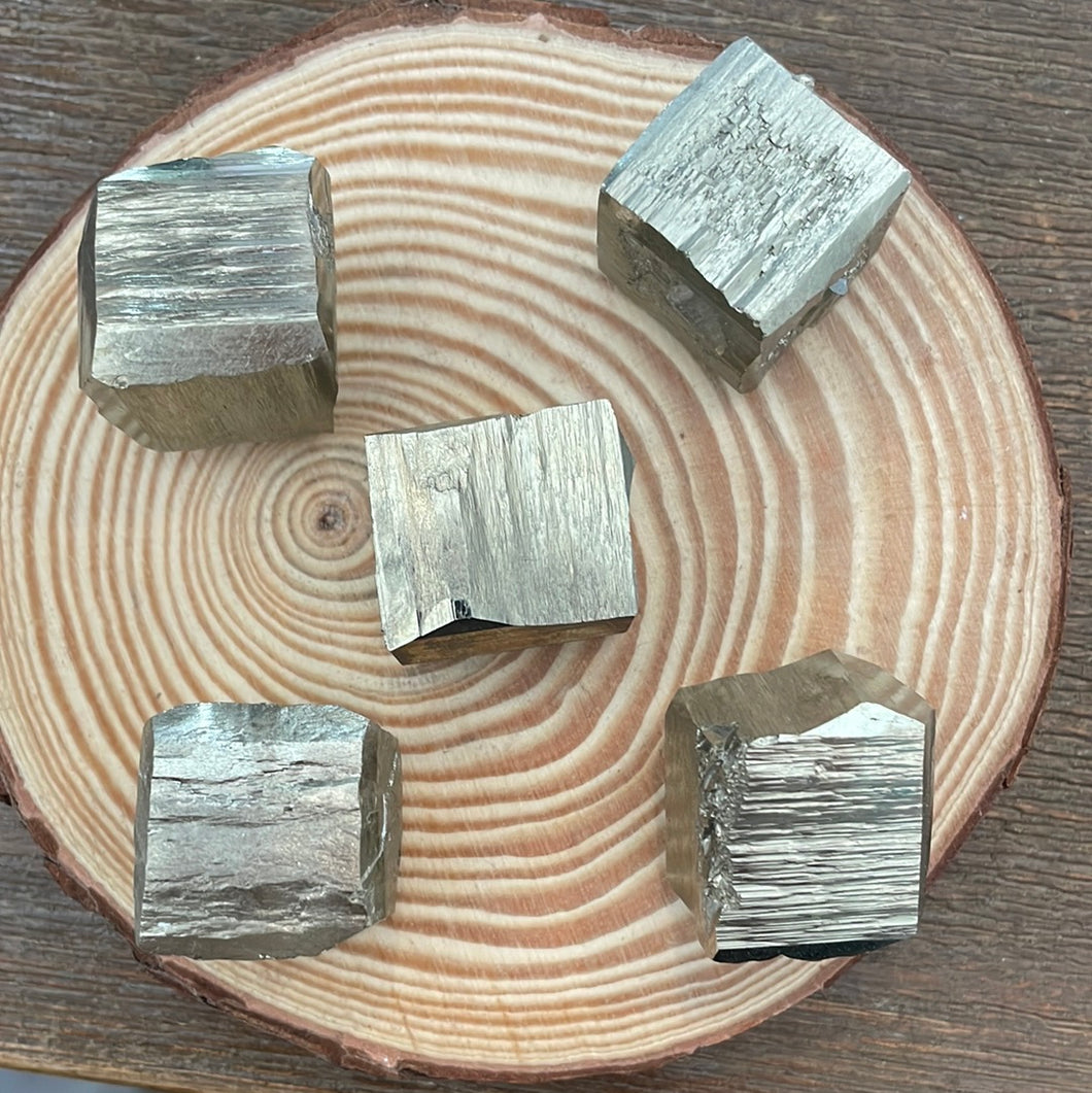 Pierre roulée PYRITE